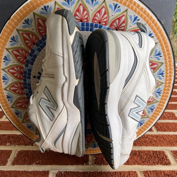 New Balance 608 v5 Mens 10.5 B Narrow White Blue Leather Sneakers WX608WB5 main image 4